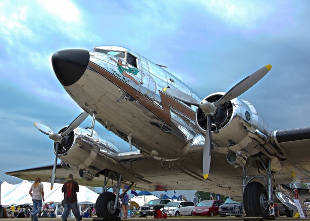 A Shiny DC-3